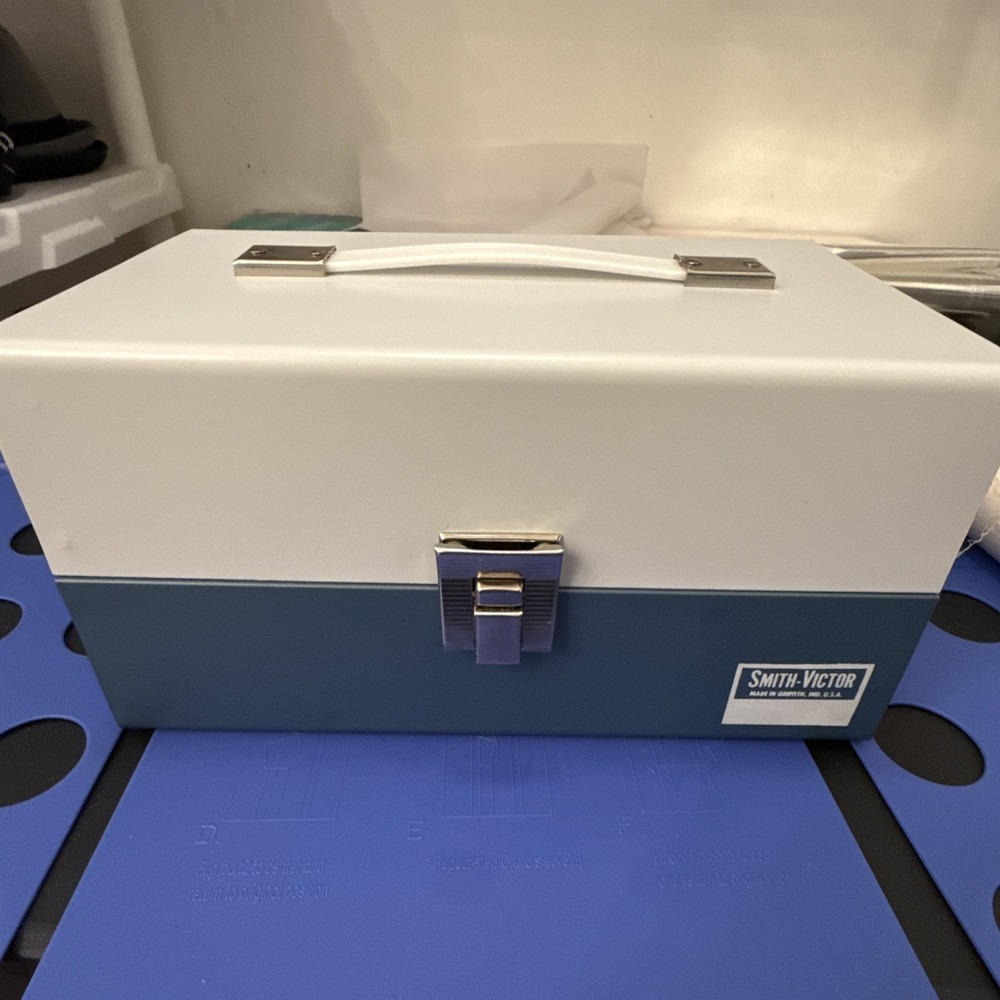 Vtg Smith-Victor Metal Movie Reel Case Storage Box Mid Century Modern Blue White